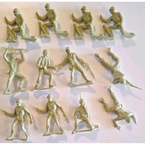 Unknown Other - Vietnam Korea Soldier 12 Figures Plastic Army Vintage Lot 2" Beige Green Yellow